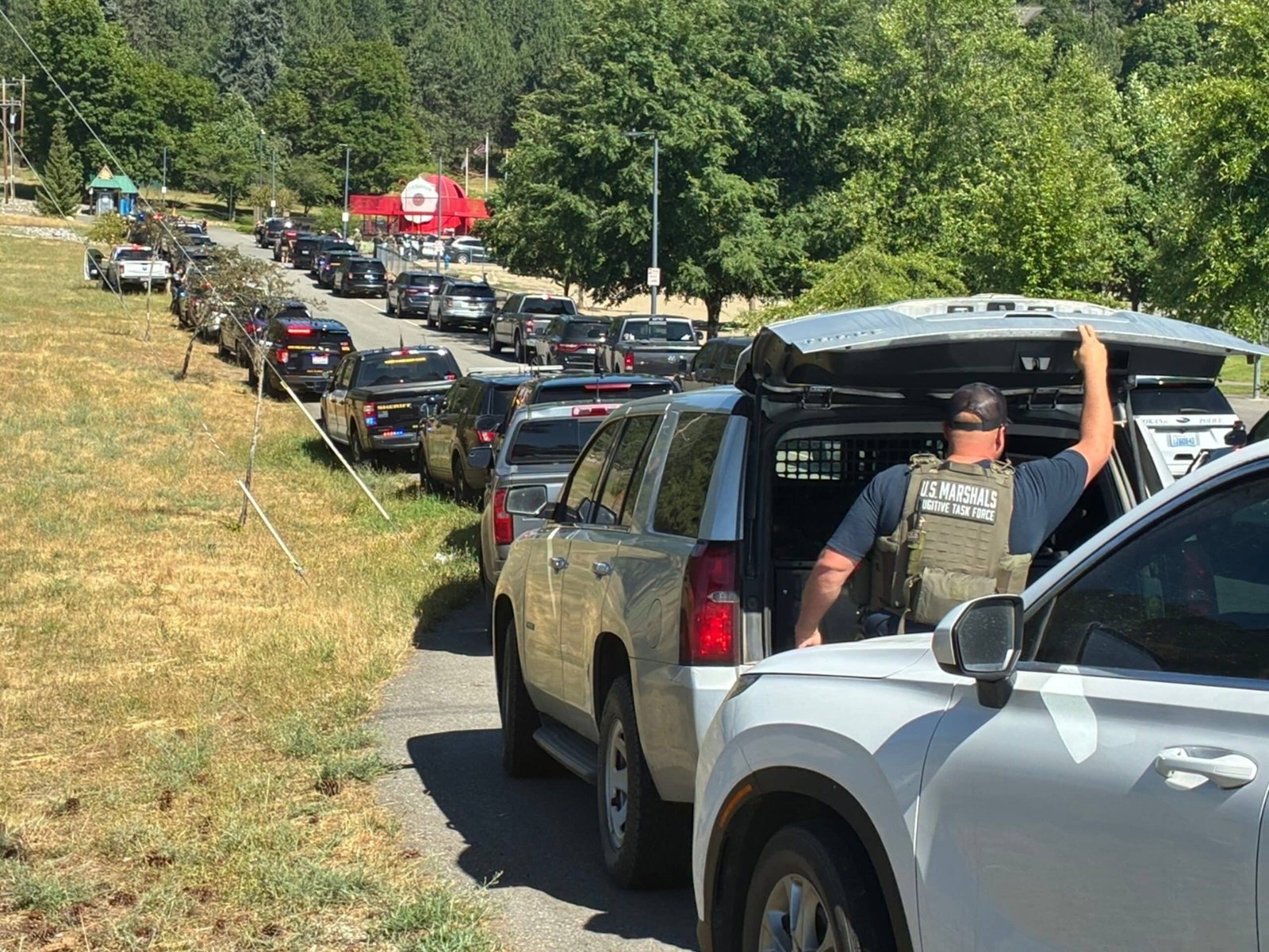 2 dead in Idaho after firefighters ambushed by shots while responding to Blaze: Sheriff
