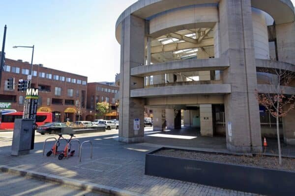 Hunt for an armed man who killed the inmate of Congress in DC