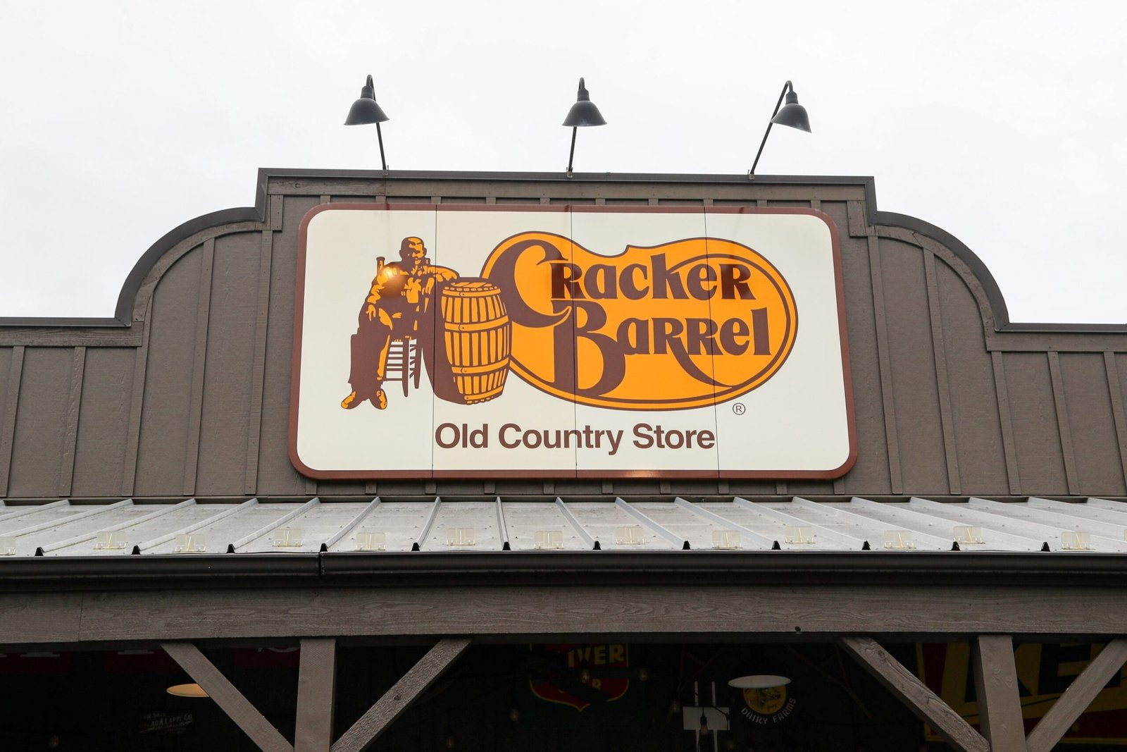 Cracker Barrel responds in the midst of the reaction of fans to the redesign of the contemporary country