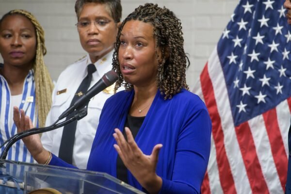 Photo: Pamela Smith, Muriel Bowser