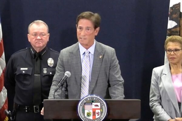 Lapd Bustts The main robbery ring confers the arsenal of weapons, authorities say