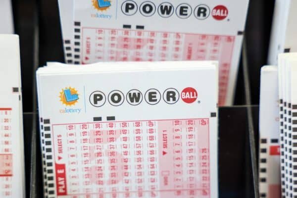 Winning numbers at Saturday's raffle for a $ 700 million powerball major prize