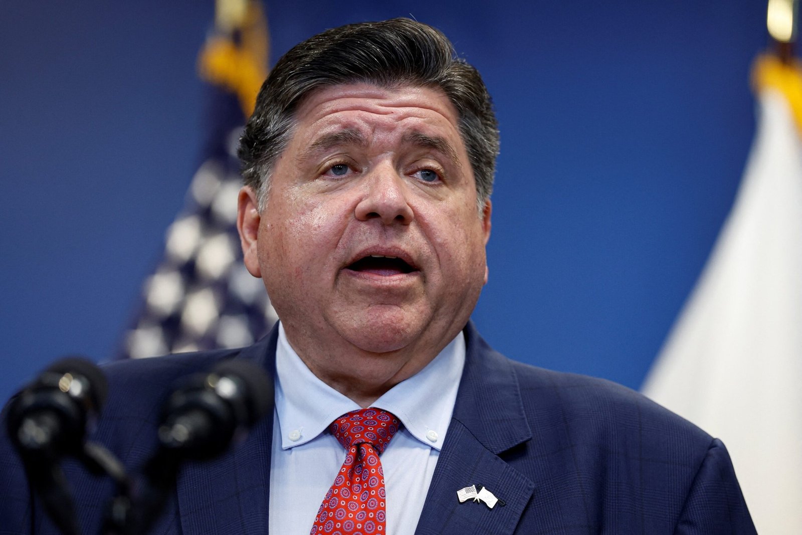 Chicago devices for the application of enlarged immigration while local officials go back in Trump Post