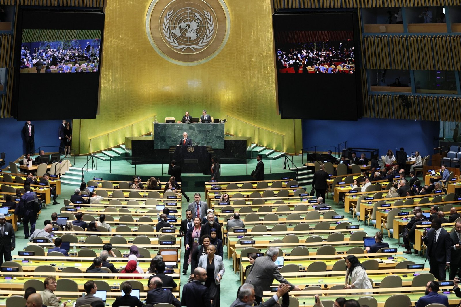 Delegates leave while Netanyahu speaks on the United Nations