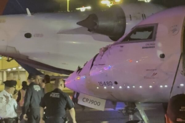 1 wounded hostess after Delta's regional airplanes collide at Laguardia airport, says the airline