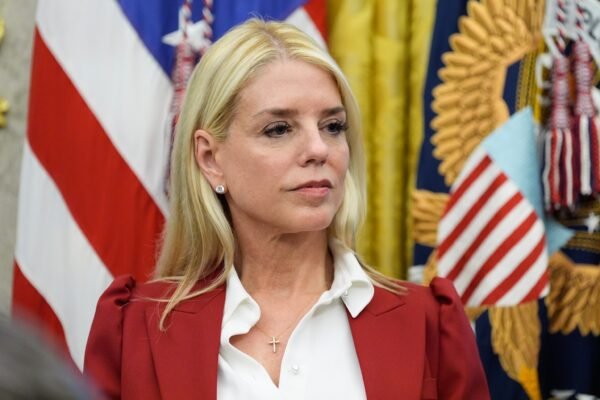 Bondi faces the grill of the Senate Democrats in the weapon of the 'Weapon' of the Department of Justice ', Epstein Archiva