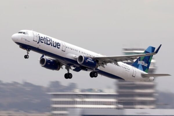 PHOTO: JetBlue Airways at Los Angeles International Airport