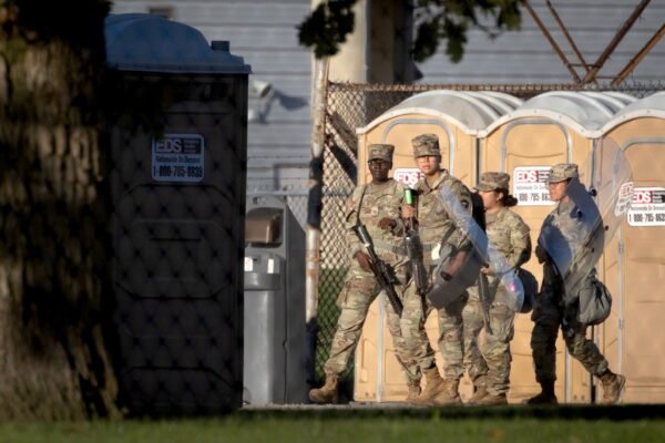 Trump administration asks Supreme Court to allow National Guard deployment to Illinois